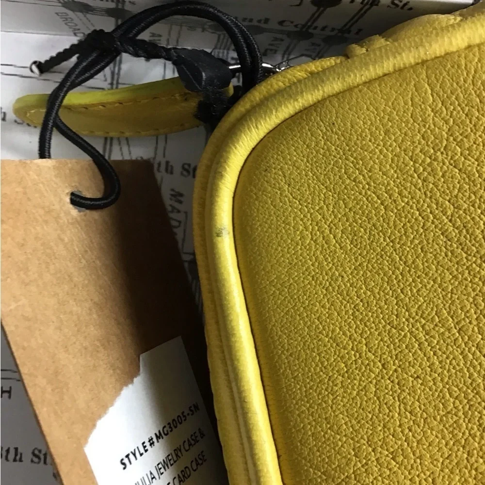 Margot New York 100% Leather Gift Set